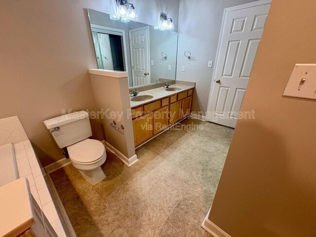 Building Photo - 4506 Treerose Way