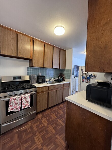 Building Photo - 270 Marin Blvd