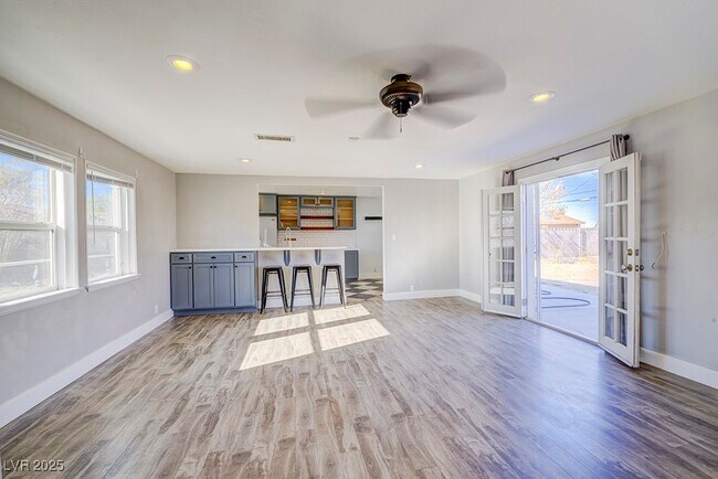 Building Photo - 1037 Yucca Ave