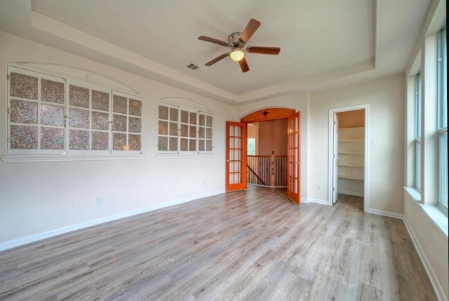 Building Photo - 3912 Coopers Hawk Cove