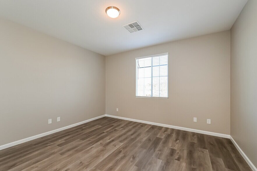 Building Photo - 10435 Romoco Ct