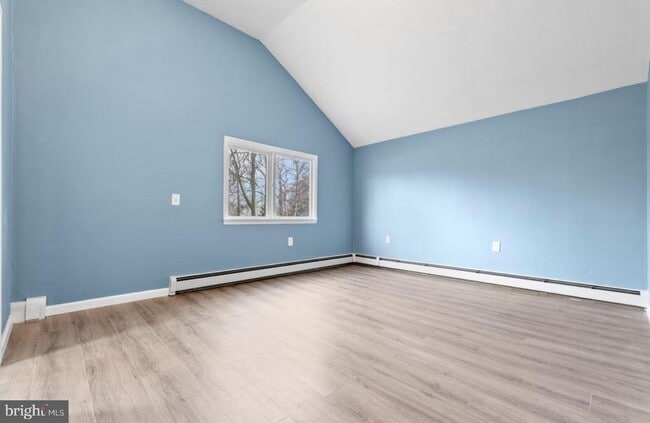 Building Photo - 96 Martins Ln