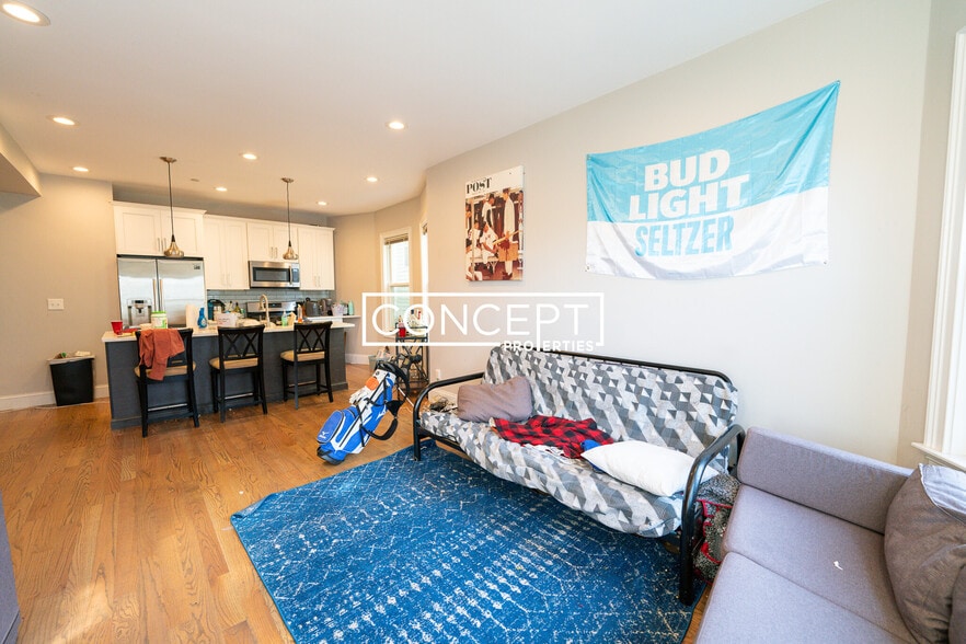 Building Photo - 50 Calumet St