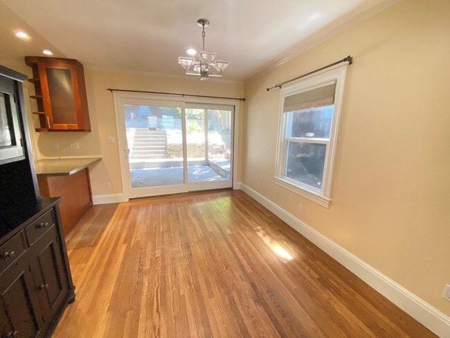 Building Photo - Advent - Four Bedroom Home W/ Incredibly L...