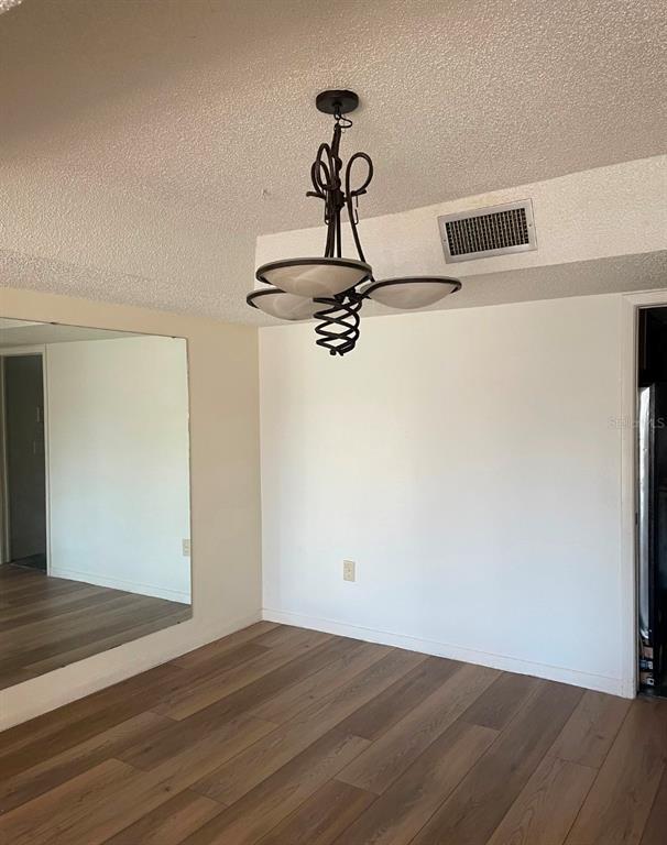 Building Photo - 2225 Holden Ave