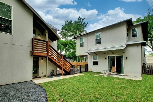 Building Photo - 4613 Harmon Ave