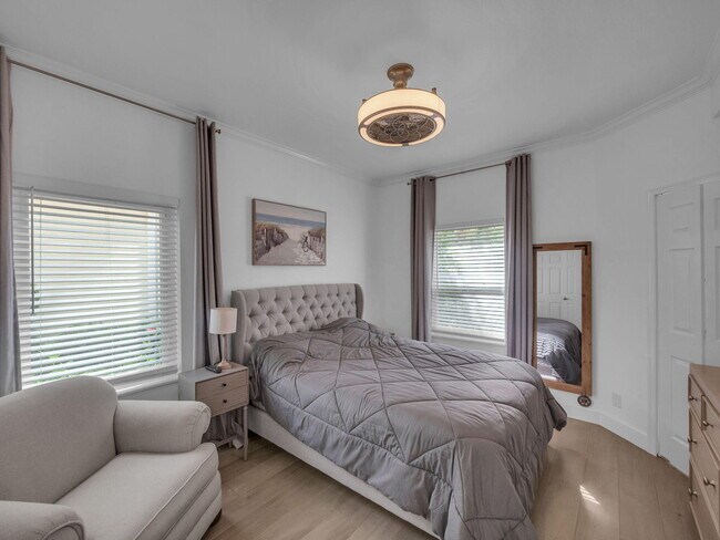 Building Photo - 102 Sunset Bay Dr