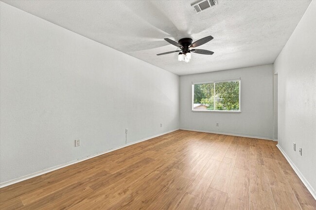 Building Photo - 44 S Waxberry Rd