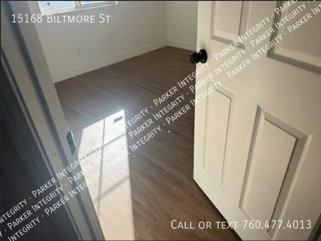 Building Photo - 15168 Biltmore St