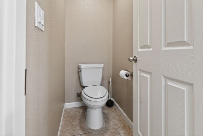 Building Photo - 3751 Amity Ln