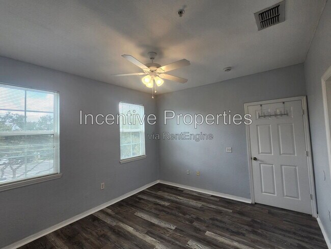 Building Photo - 6685 Queens Borough Ave