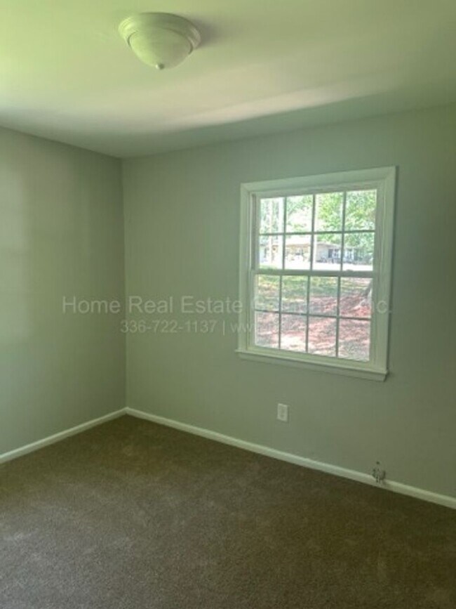 Building Photo - 4206 S Jasmin Ct