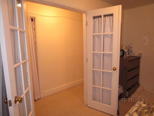 Building Photo - 120 Riverway St