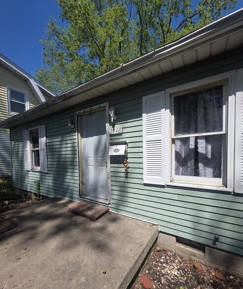 Building Photo - 2448 E Wood St