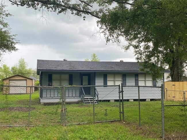 Building Photo - 518 Big Deer Dr