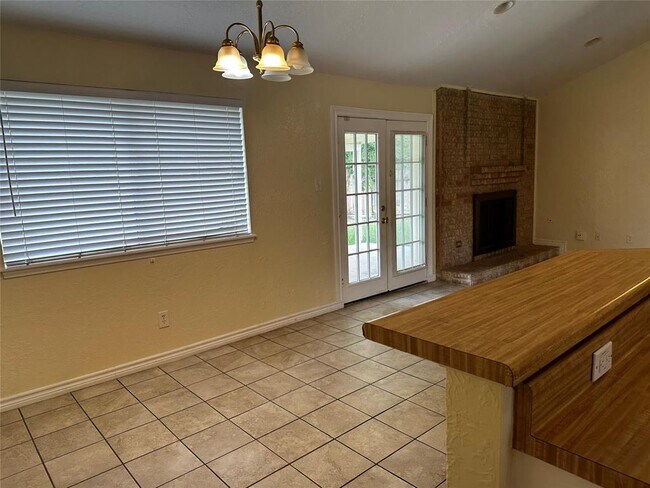 Building Photo - 13015 Tregarnon Dr
