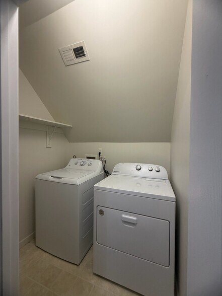 Building Photo - 11725 Walnut Wood Ct
