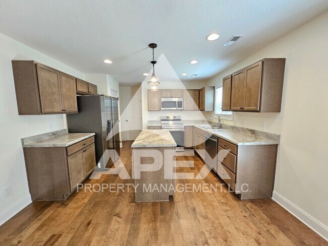 Building Photo - 8029 Poplar Grv Ln