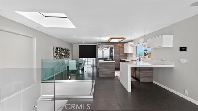 Building Photo - 855 Santa Ana St