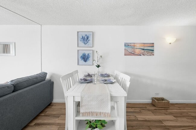 Building Photo - Kahana Manor #318 Furnished One Bedroom One Bath Unit
