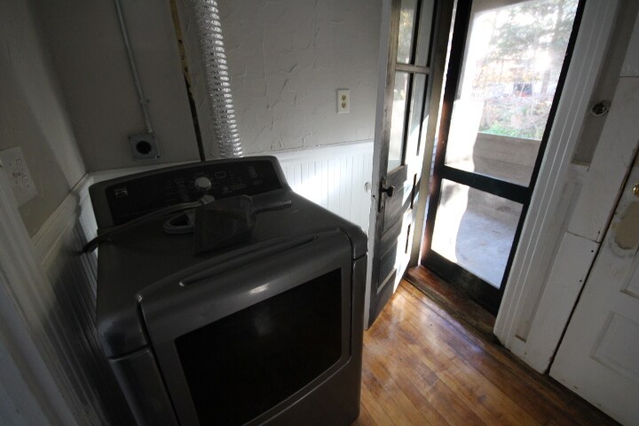 Building Photo - 82 Green Hill Pky