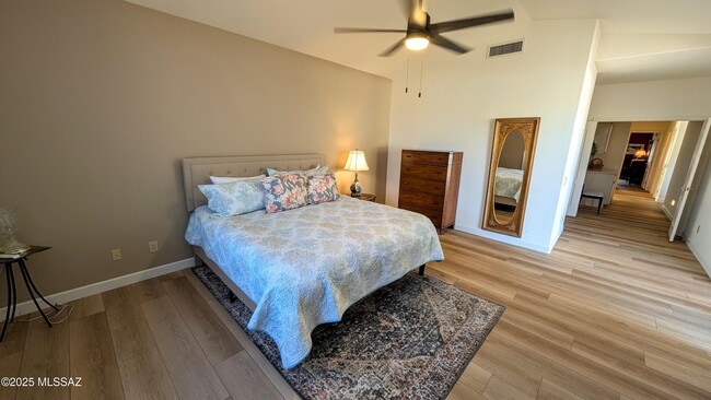 Building Photo - 38325 S Mountain Site Dr