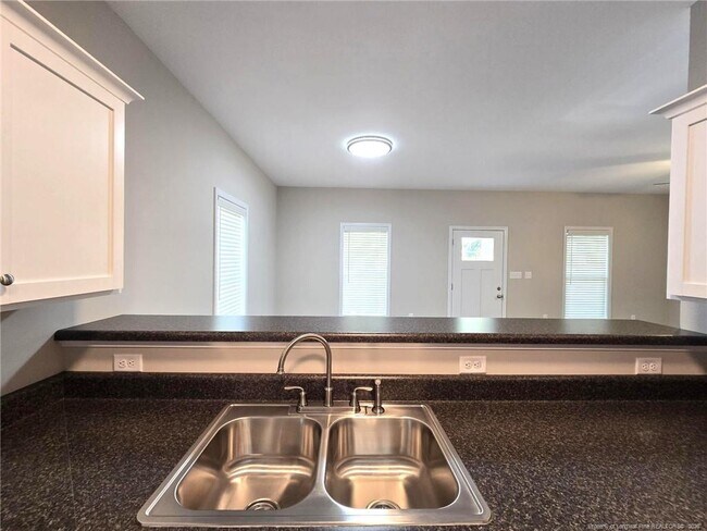 Building Photo - 2123 Burnett Ave