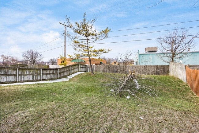 Building Photo - 1267 Trevor Ct