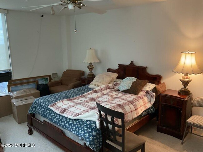 Building Photo - 1 Channel Dr