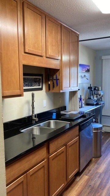 Building Photo - 3236 Garfield Ave