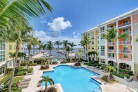 Building Photo - 806 E Windward Way