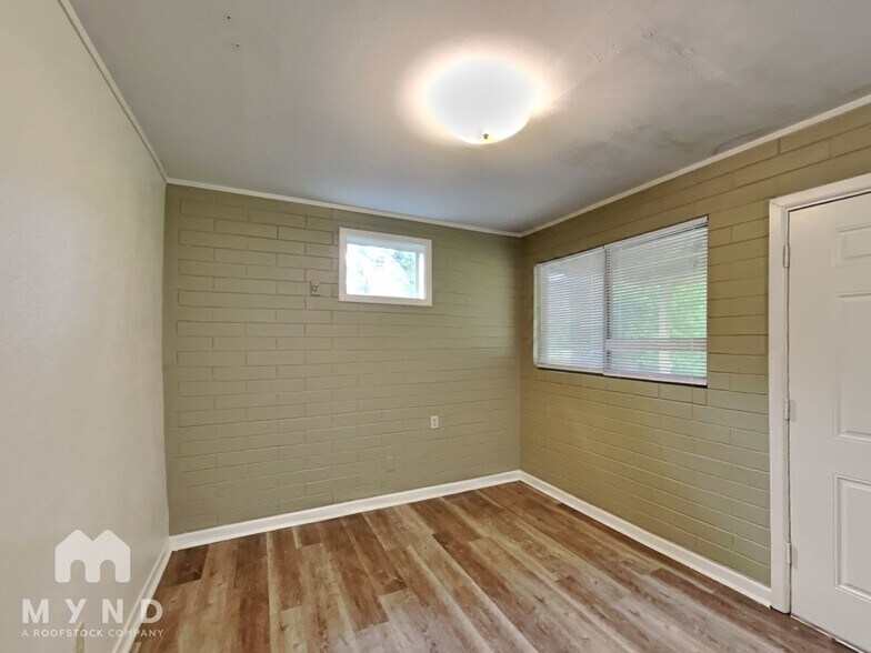 Building Photo - 1724 Breckenridge St