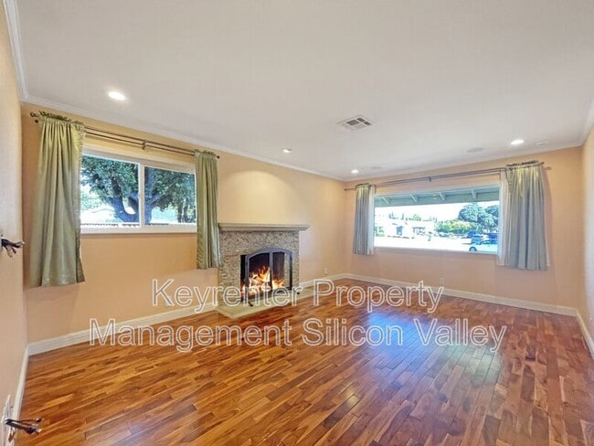 Building Photo - 153 Noyo Dr