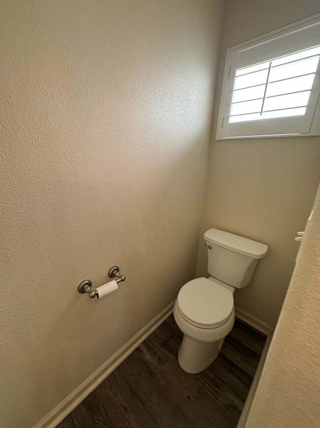 Building Photo - 10824 N Bunker Hill Dr