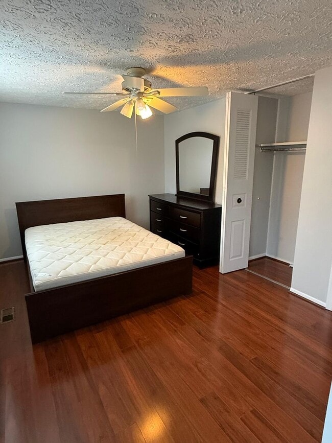 Building Photo - 8302 White Star Ct