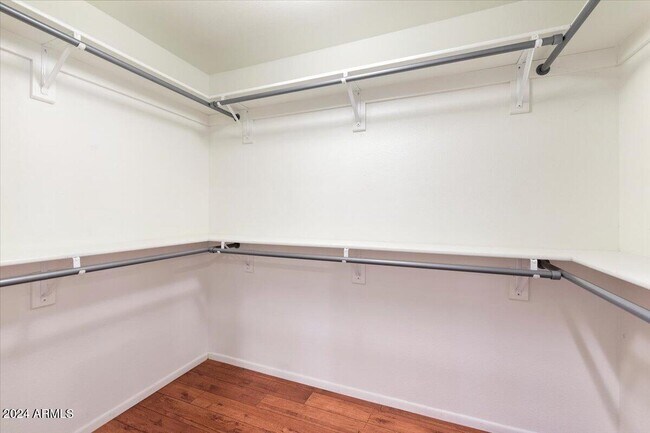 Building Photo - 12318 W Fieldstone Dr