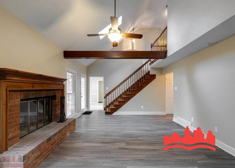Building Photo - Full Month Rent Credit!! Welcome to 8534 B...
