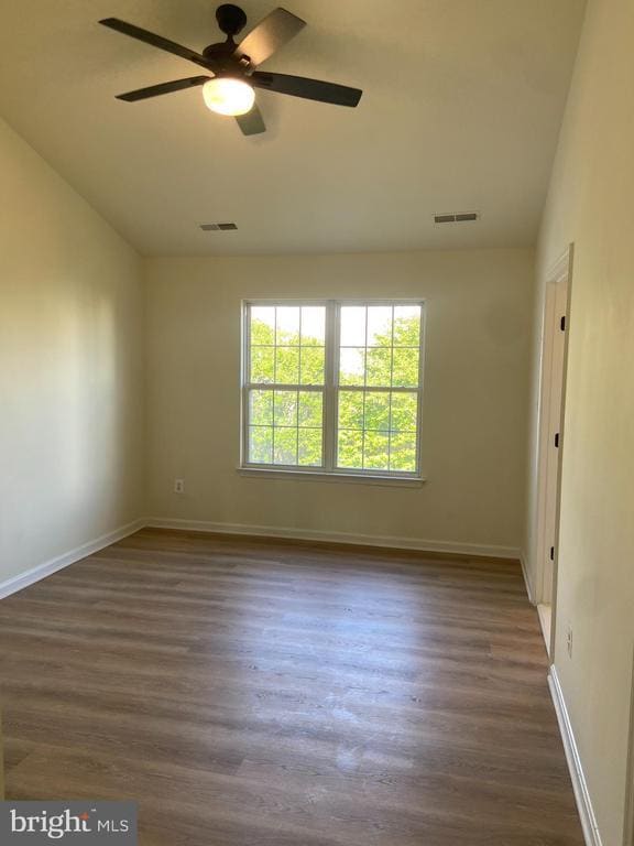 Building Photo - 42888 Golf View Dr