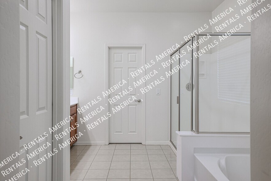 Building Photo - 21948 N 98th Dr