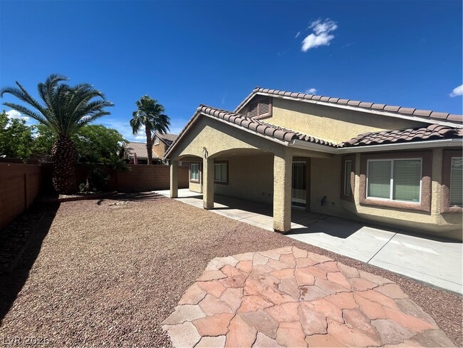 Building Photo - 3309 Blueberry Climber Ave