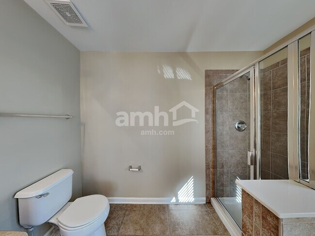 Building Photo - 202 Annaberg Ln