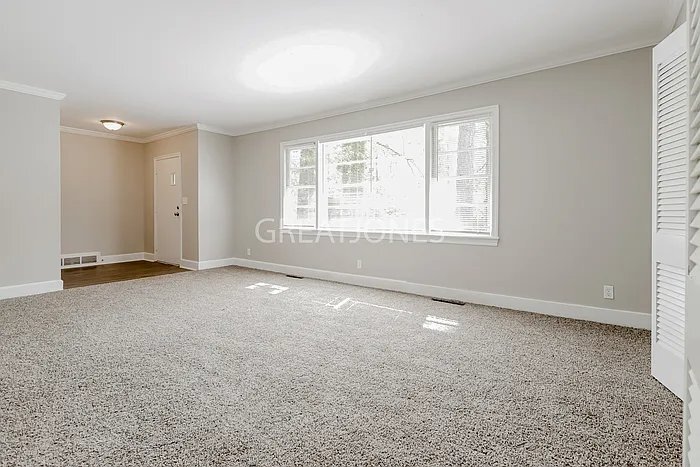 Building Photo - 717 Ridgecrest Rd