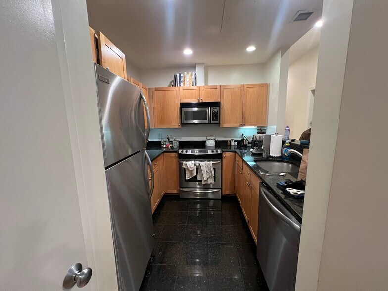 Building Photo - 450 Harrison Ave