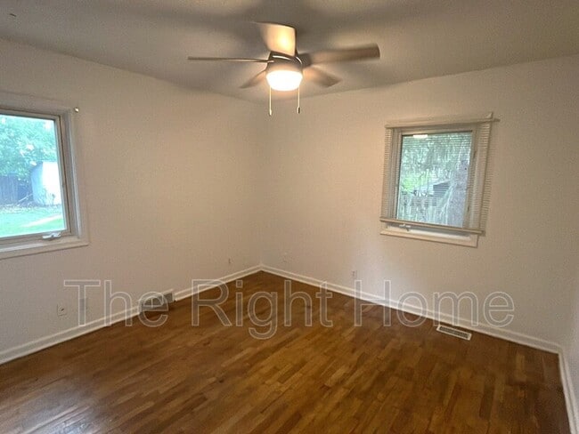 Building Photo - 8334 Izard St