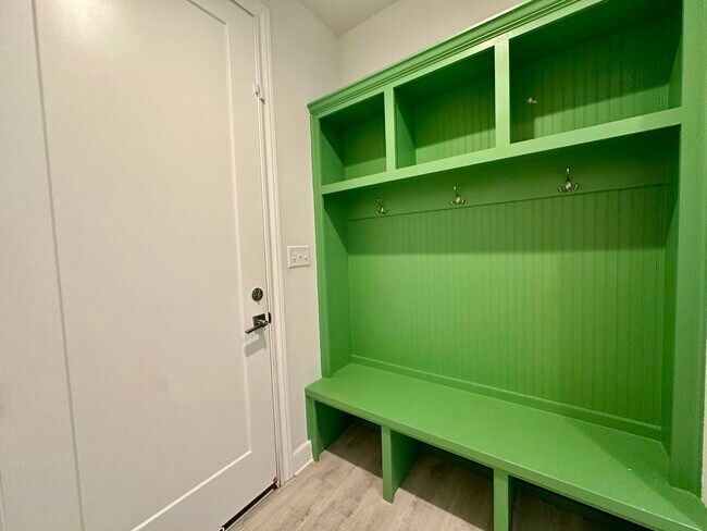 Building Photo - 3924 128th St