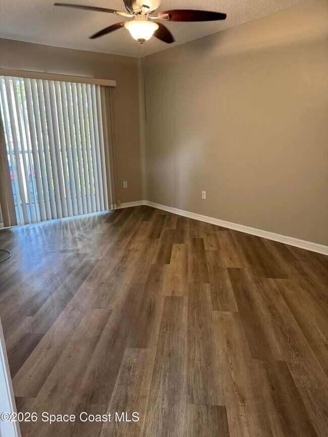 Building Photo - 118 Beach Park Ln