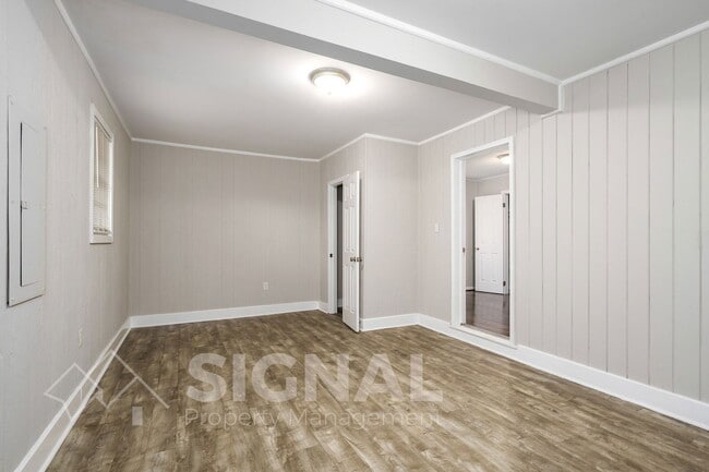 Building Photo - 330 Harlem Ave