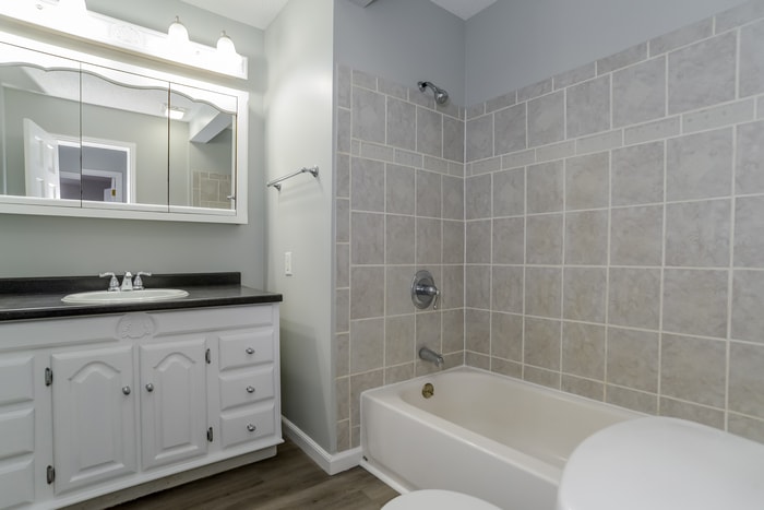 Building Photo - 6703 N Walnut St