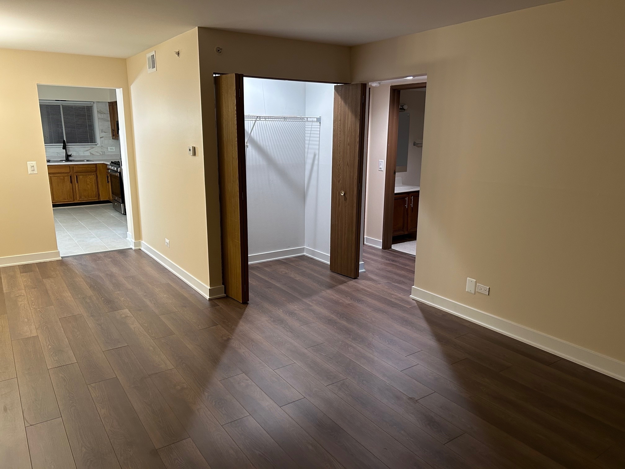 Building Photo - 1526 N River West Ct