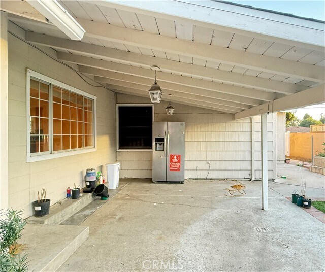 Building Photo - 10731 Freer Ave